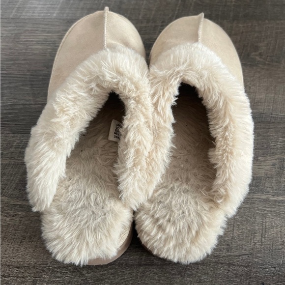 Platform Slippers - Picture 3 of 3